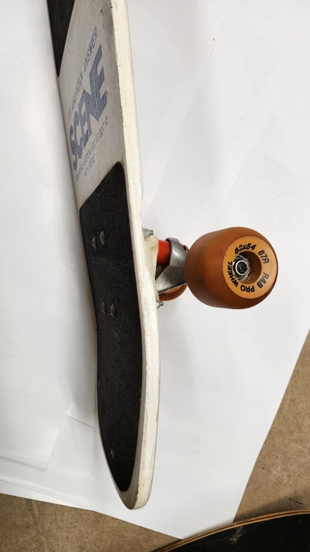 スケートボード　SCENE　おそらく展示品　中古