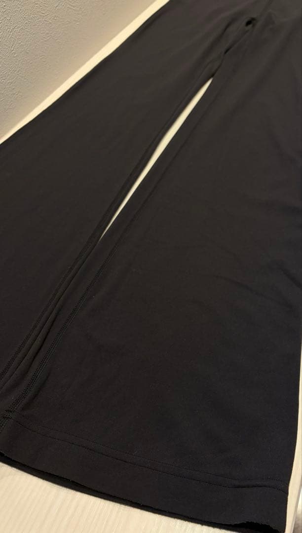 【超人気】ルルレモン　フレアレギンスGroove Nulu ヨガパンツ　Sサイズ