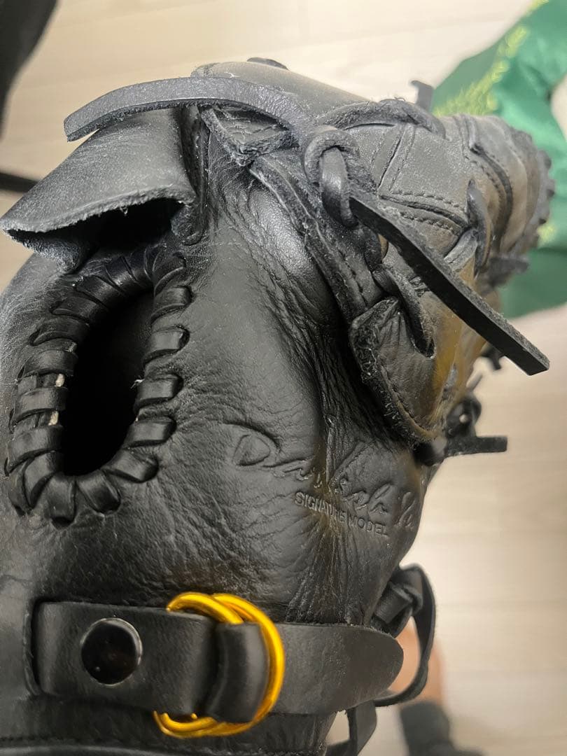 ダルビッシュモデル　軟式グローブ　投手用 大人