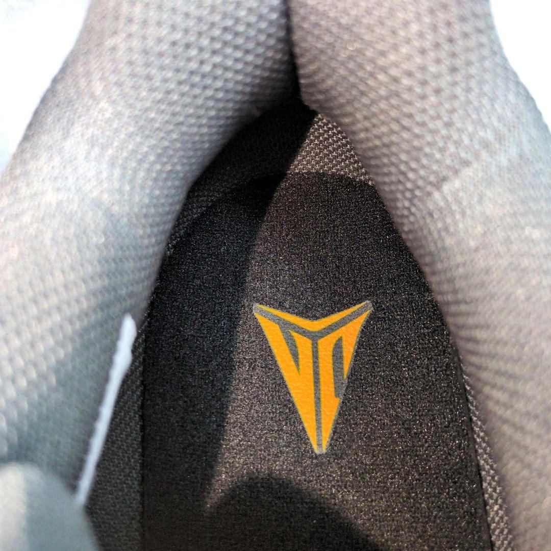 【NIKE ナイキ】スニーカー 28.5 JA1 DR8786 白 グレー