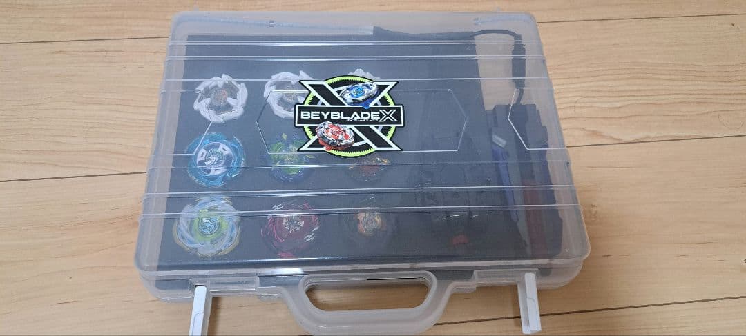 ト*照様 ベイブレードX・16色LED付きケース