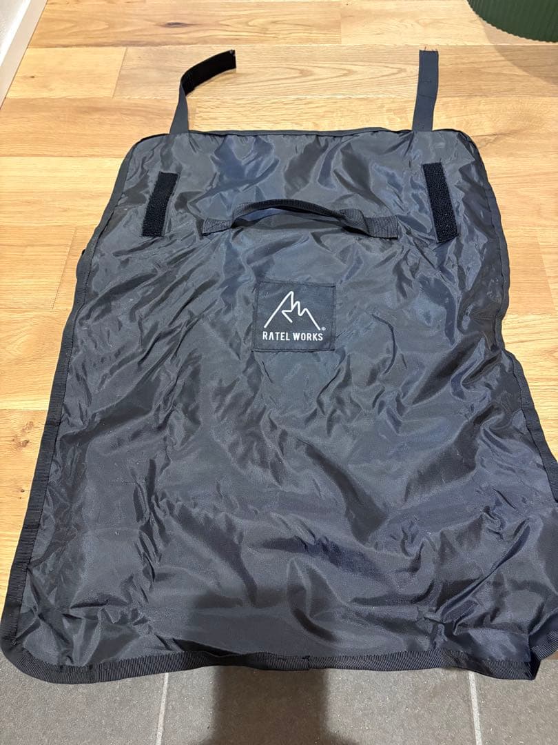 フ*キ様 未使用品　ラーテルワークス、ペグ20本　ハンマー　収納ケース付き