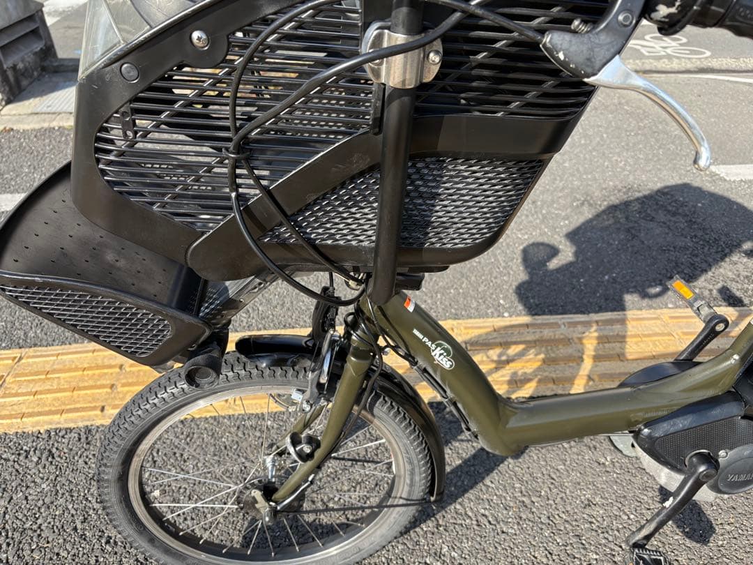 中古20㌅YAMAHA電動アシスト自転車　8.9Ah 大阪　033