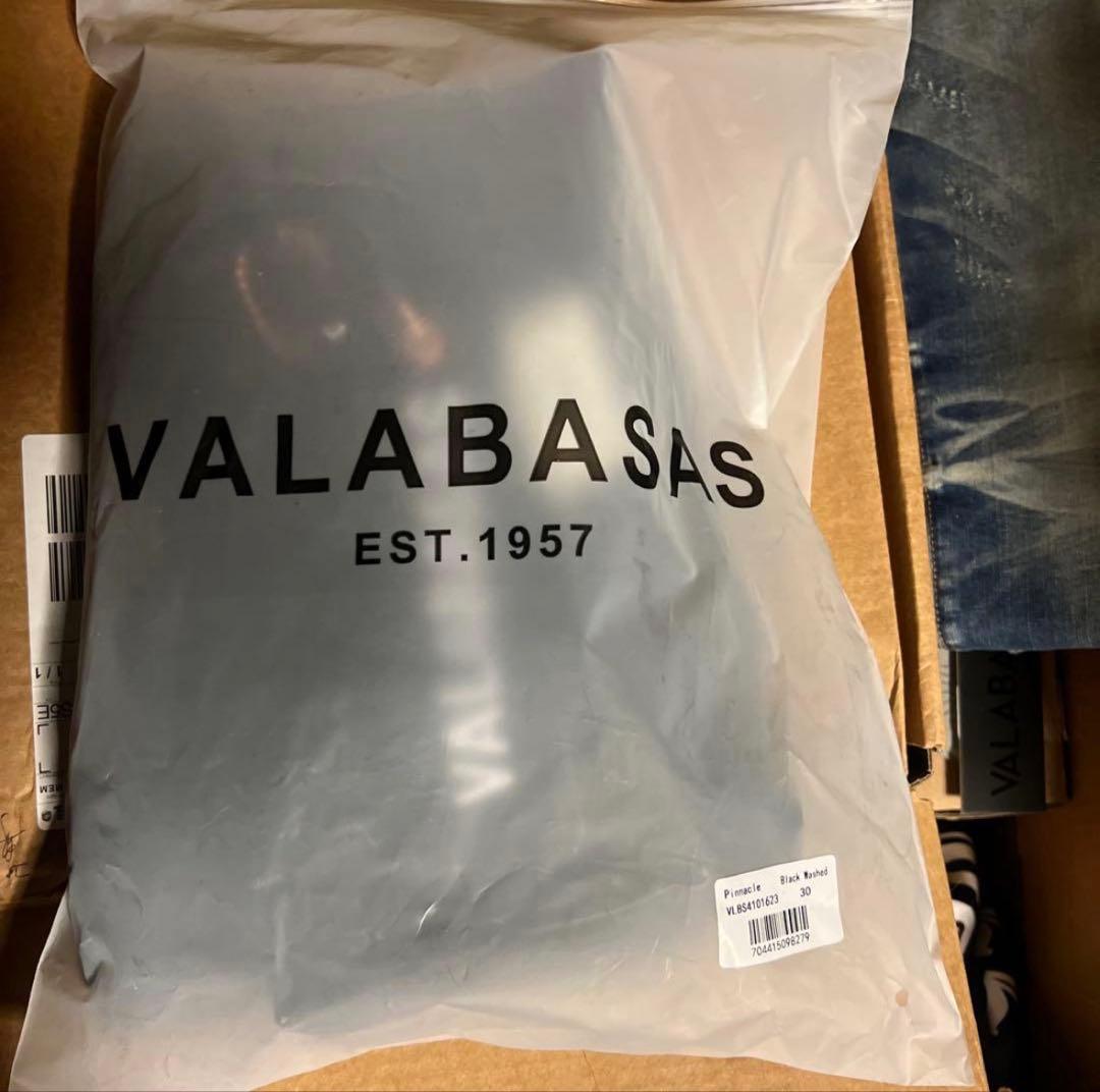 【早い者勝ち】入手困難 VALABASAS ブラック スキニー フレア30