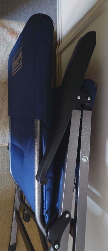 Coleman パイオニアリクライナー　アルペン•デポ限定