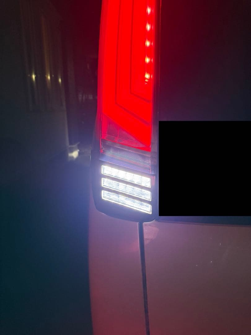 【ROWENコラボ】VALENTI(ヴァレンティ)80系ヴォクシー テールランプ