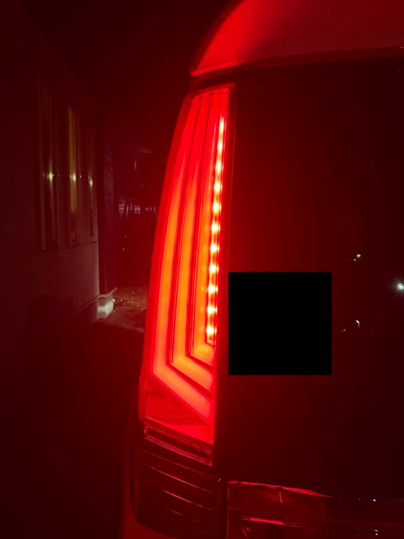 【ROWENコラボ】VALENTI(ヴァレンティ)80系ヴォクシー テールランプ