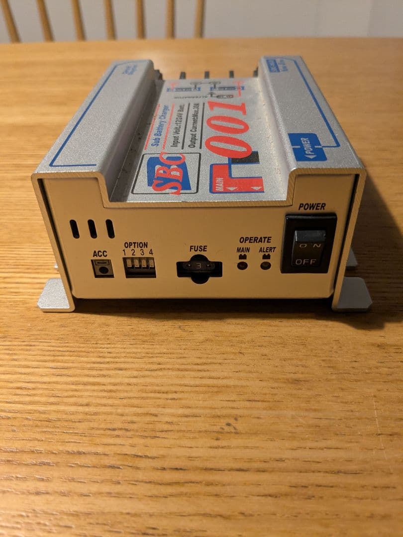 NEW ERA　SBC 001B バッテリーチャージャー 　走行充電器