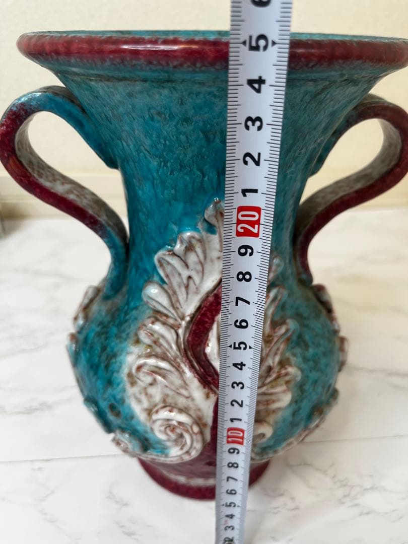 【新品】イタリア製　青と赤の装飾的な陶器花瓶