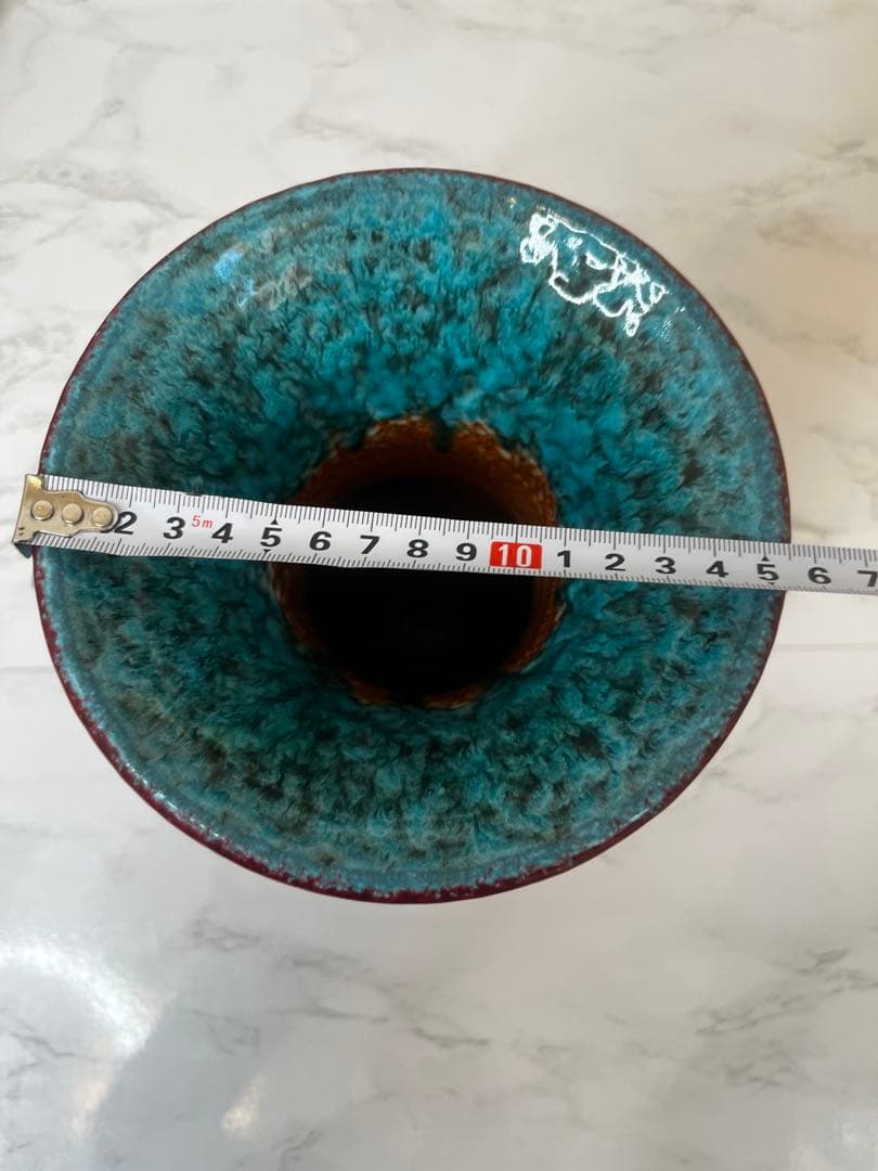 【新品】イタリア製　青と赤の装飾的な陶器花瓶