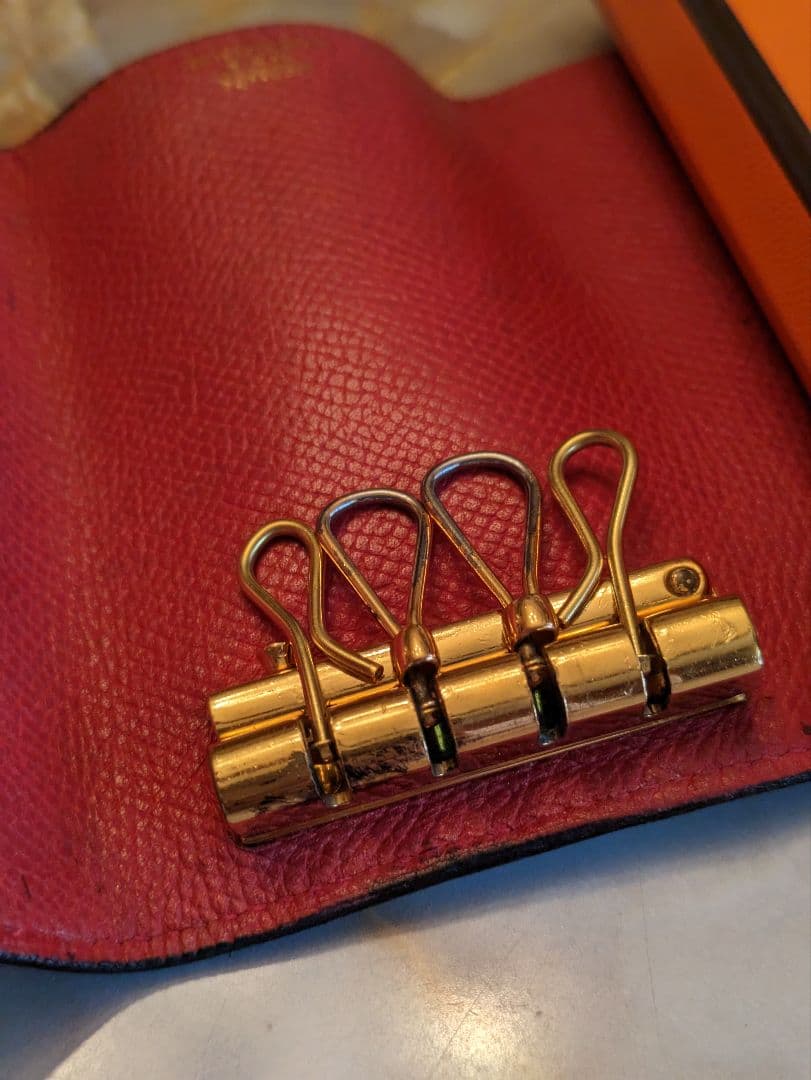 HERMES セリエキーケース　ゴールド金具　黒×赤　□L刻印　直営店購入