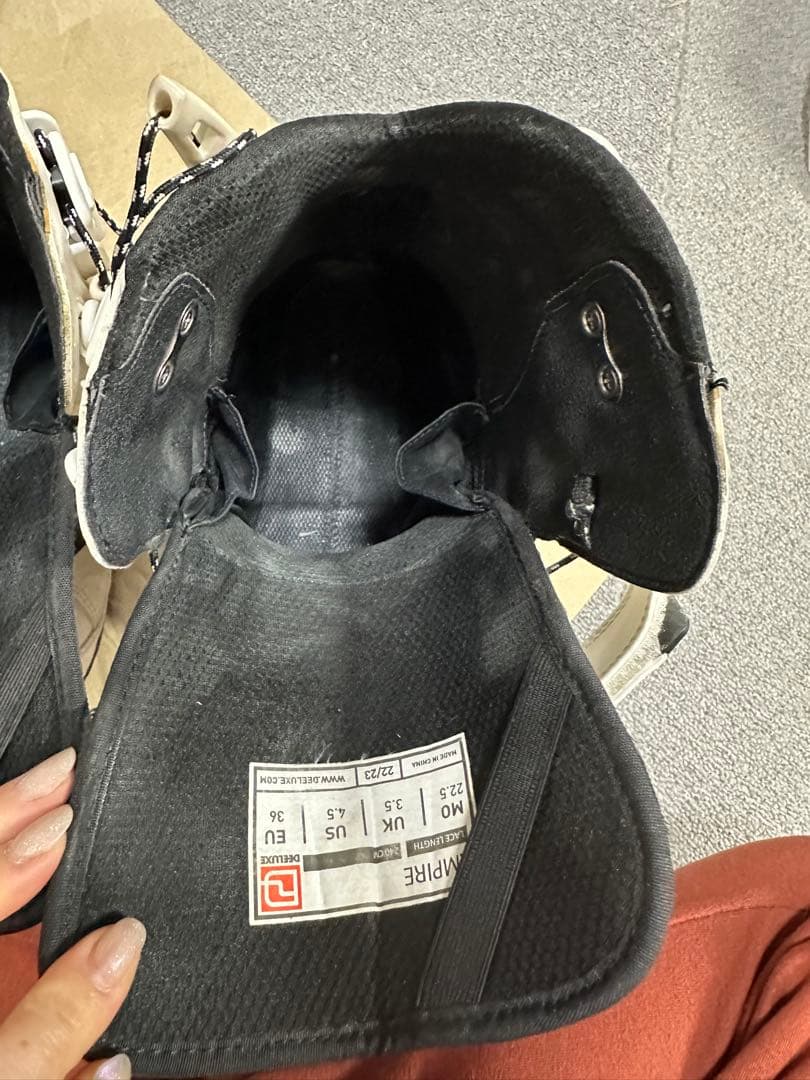 ディーラックス エンパイヤ 22.5cm