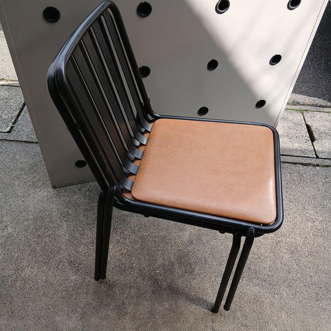 スチール脚チェア 2脚セット