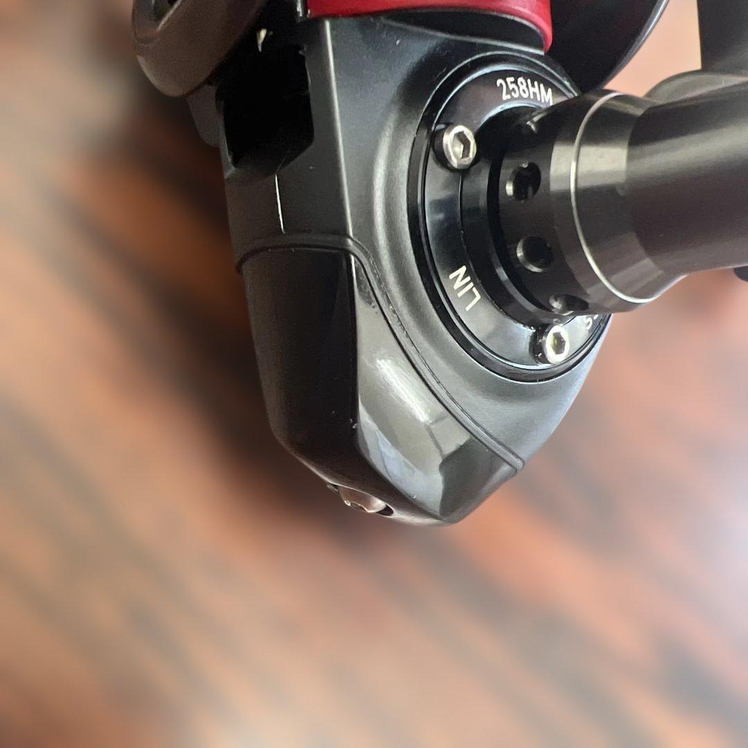 （希少）Megabass LIN 258 HM スピニングリール