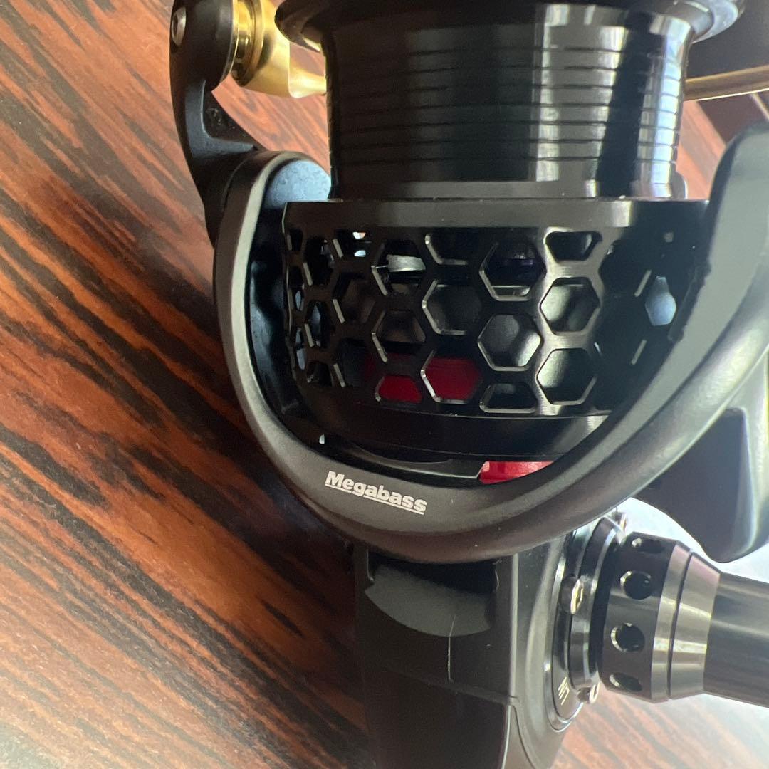 （希少）Megabass LIN 258 HM スピニングリール