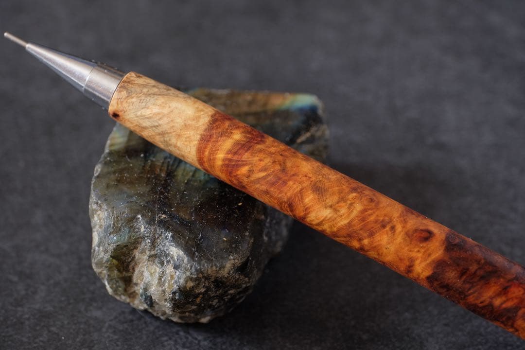 PG5木軸カスタム0224　高村杢工房 製図用シャープペンシル　花梨瘤紅白