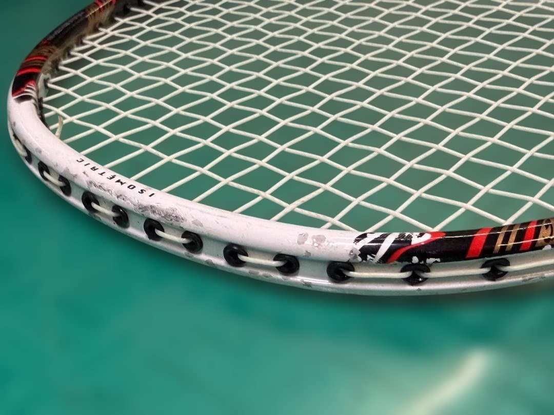 ラケット YONEX VOLTRIC 80 3UG4