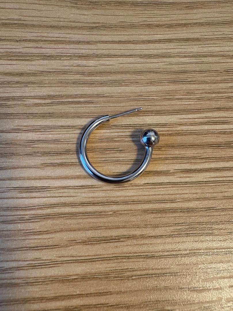 Justine clenquet ピアス