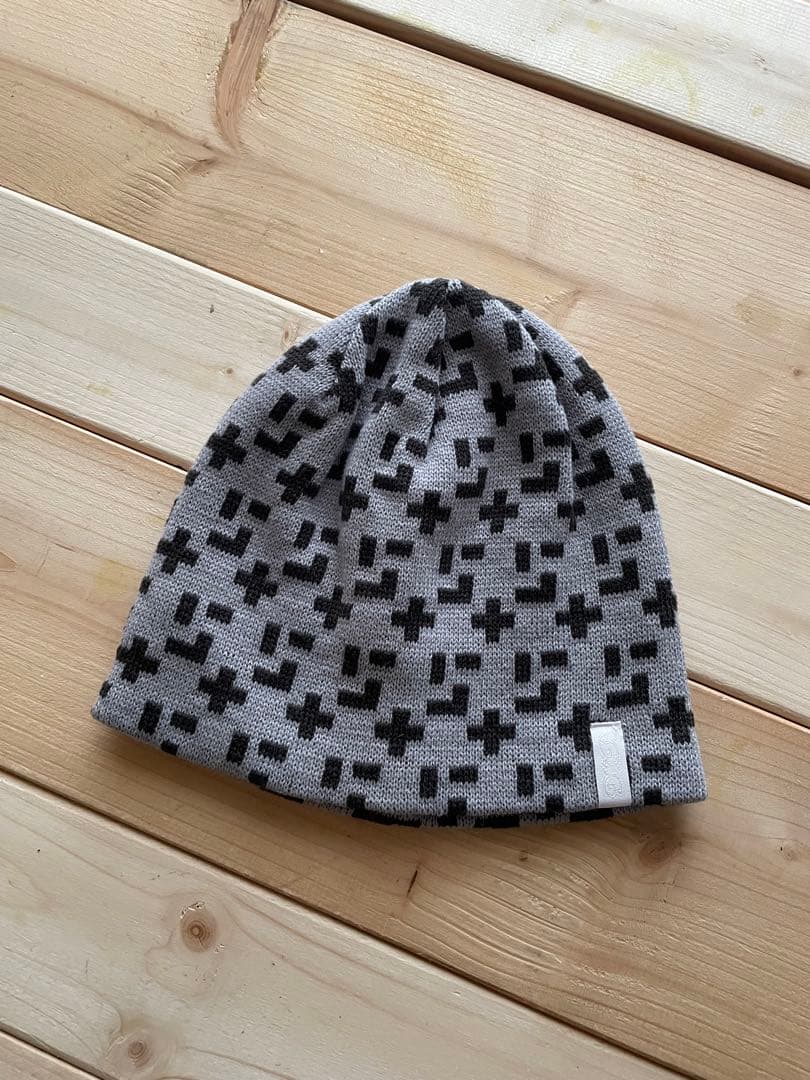 ARGトップス＆HOLDENボトムスM〜L美品上下セット＋おNEWビーニー付