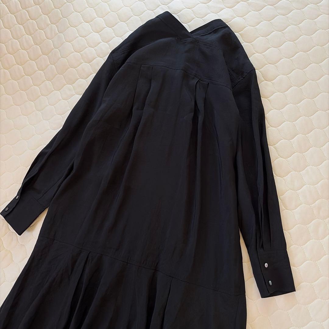 【24SS美品】BEARDSLEY✴︎カラーレスシャツワンピース　ブラックFREE