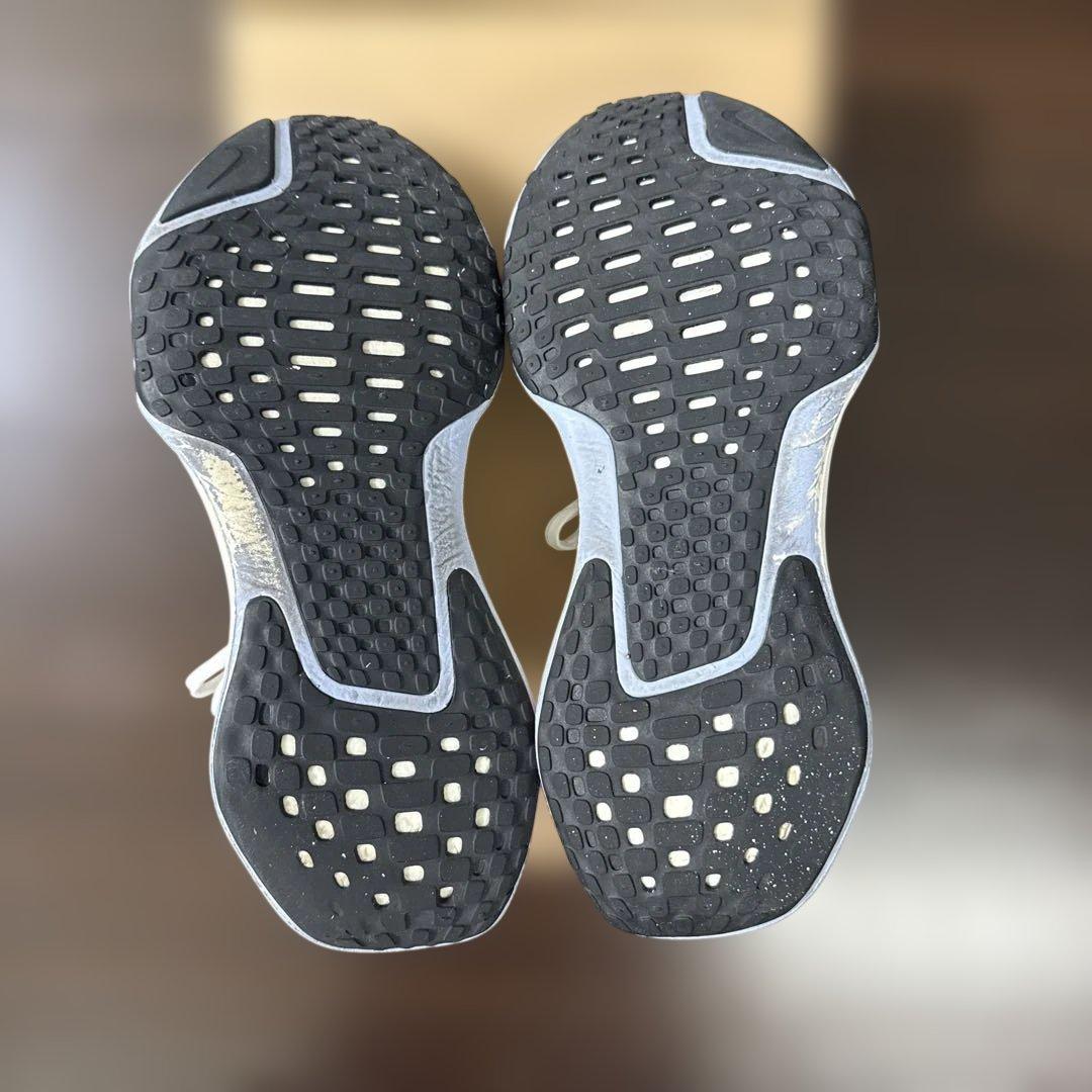 ナイキ　インヴィンシブルラン3 26.5cm