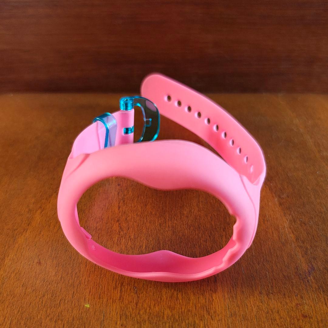 美品 人気 Tamagotchi Uni たまごっちユニ ピンク バンド付き