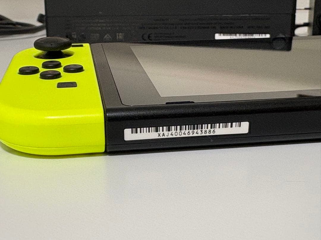 Nintendo Switch 本体 ネオンイエロー/ピンク