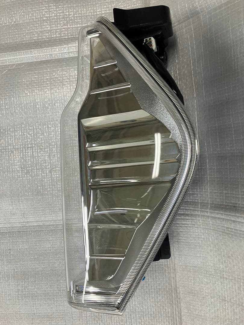 ♦︎ダイハツ★タントカスタムLA600S右純正テールランプ★インナーメッキ★良品★