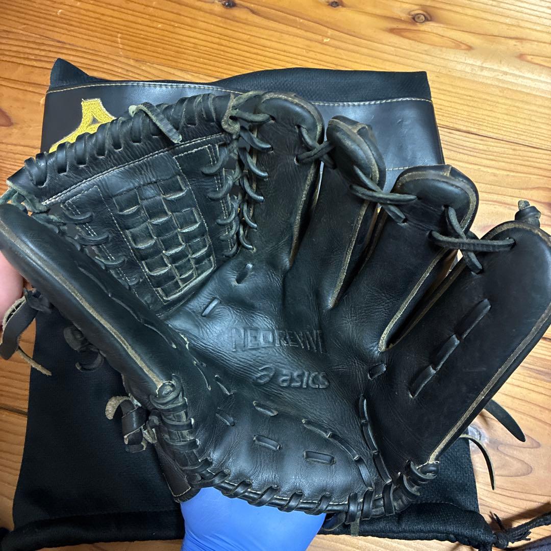 硬式用ピッチャーグローブ　アシックス