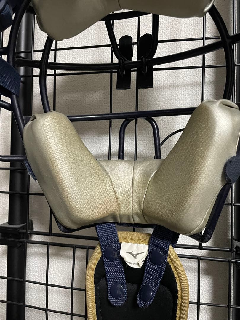 キャッチャー防具　レガース、マスク、ヘルメット