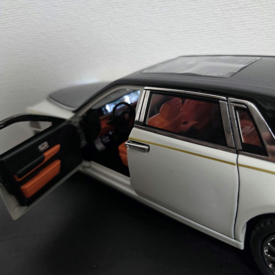 ロールスロイス　ファントム ミニカー 1/18　ジャンク