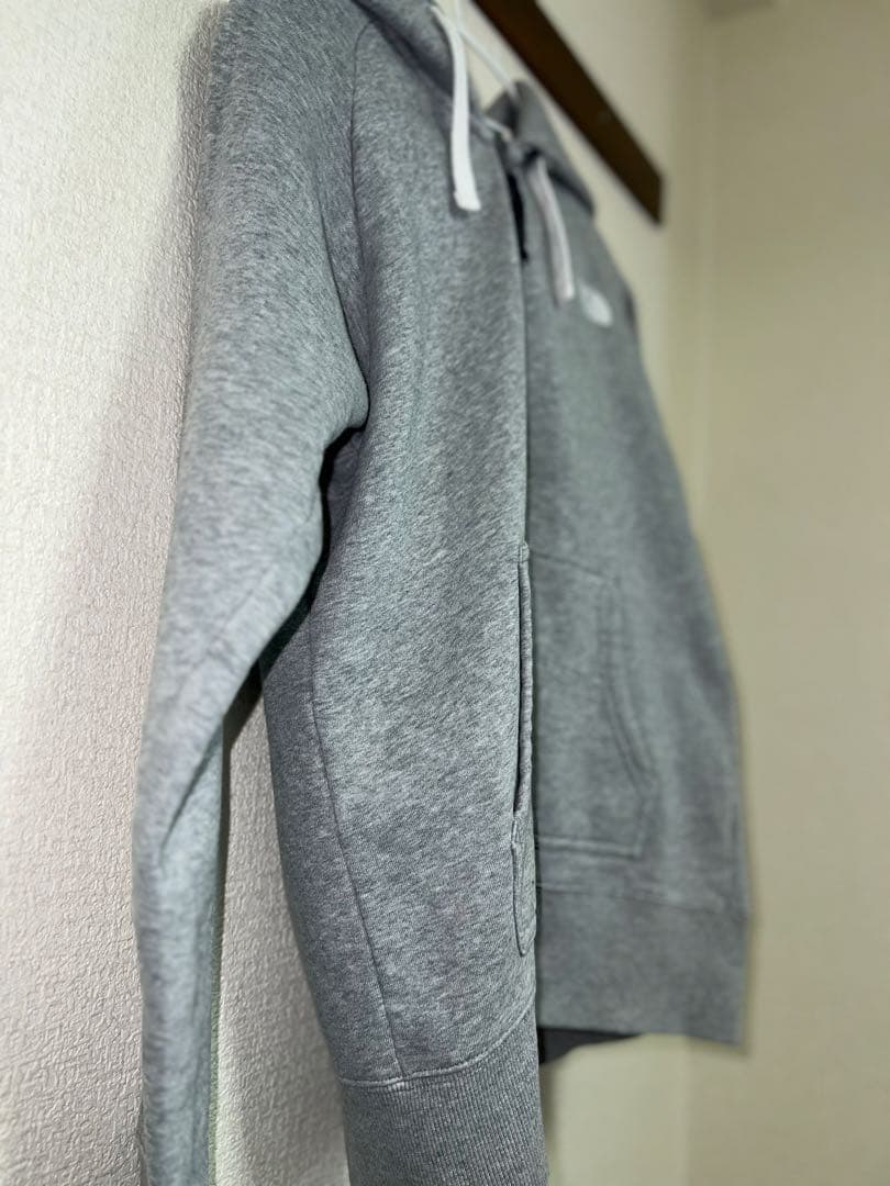 THE NORTH FACE ジップアップパーカー フードロゴ　サイズＬ　グレー