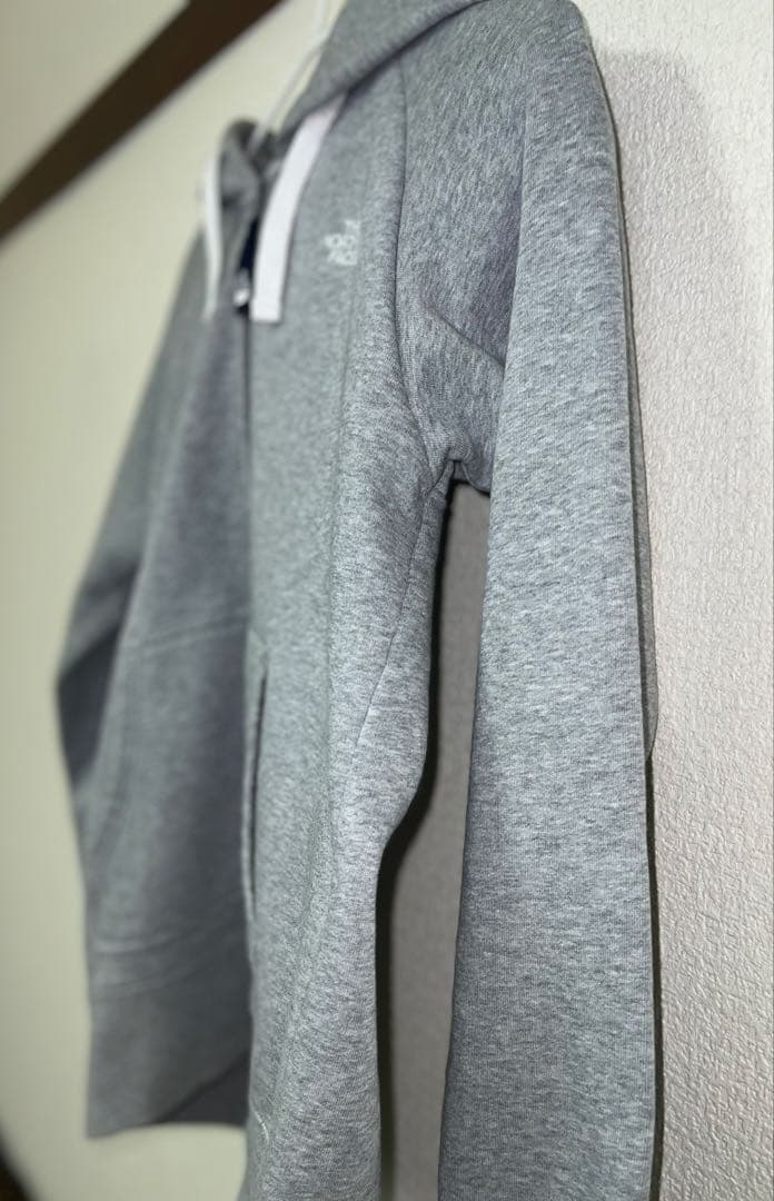 THE NORTH FACE ジップアップパーカー フードロゴ　サイズＬ　グレー