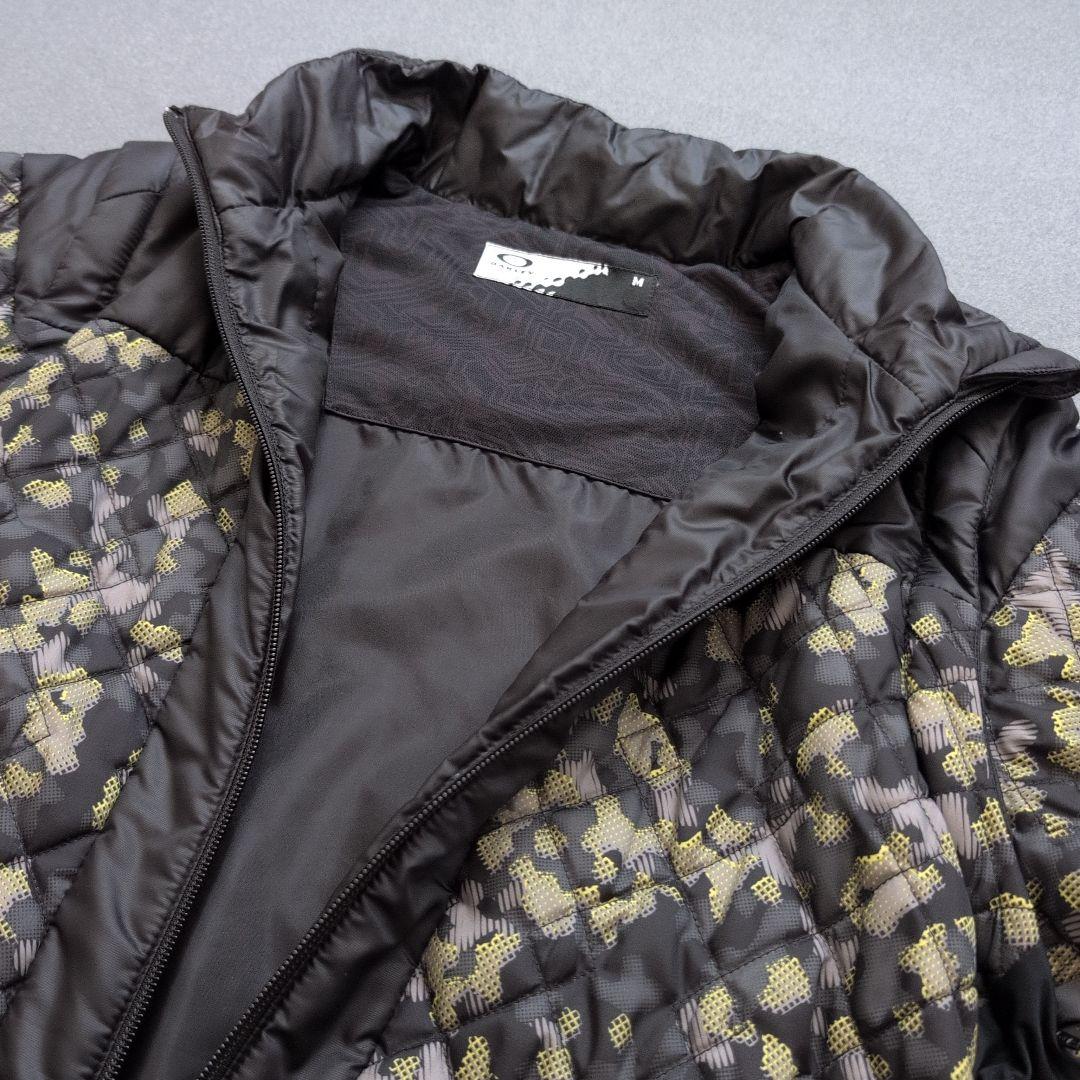 【極美品】オークリーゴルフ　2wayフルジップダウンジャケット　迷彩柄　M