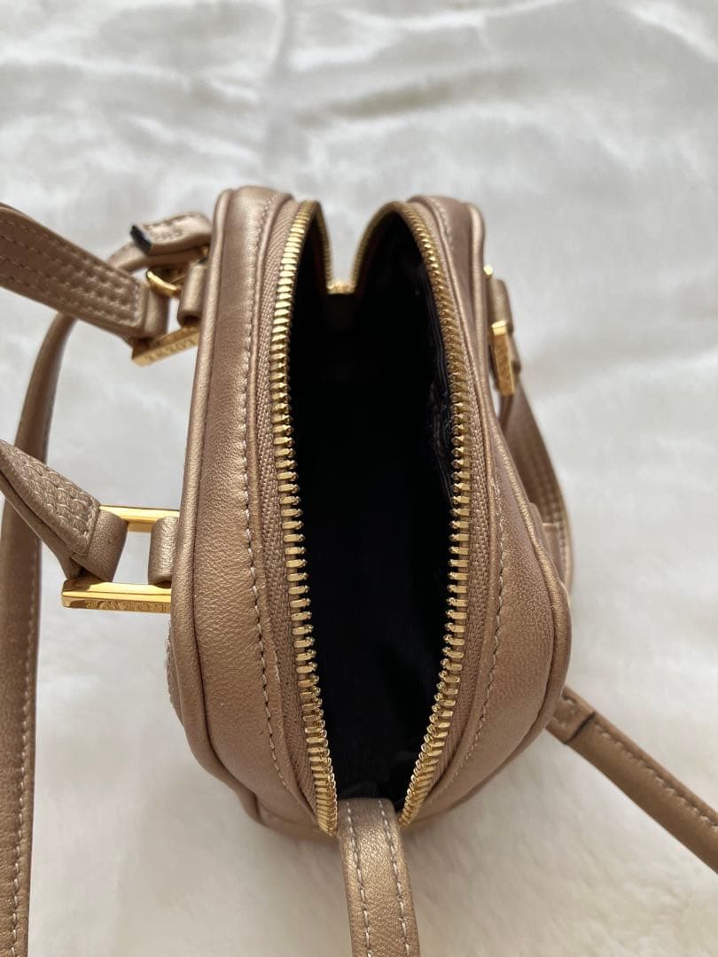 LOEWE　マイクロミニアマソナショルダーポーチ