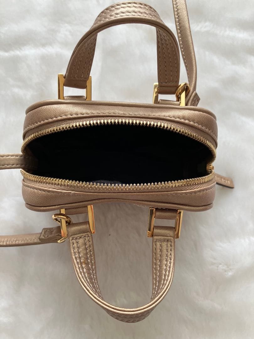 LOEWE　マイクロミニアマソナショルダーポーチ