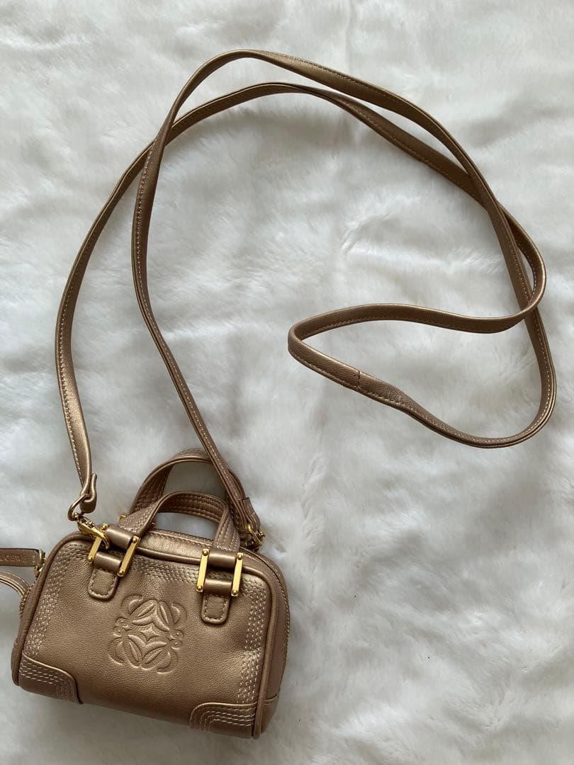 LOEWE　マイクロミニアマソナショルダーポーチ