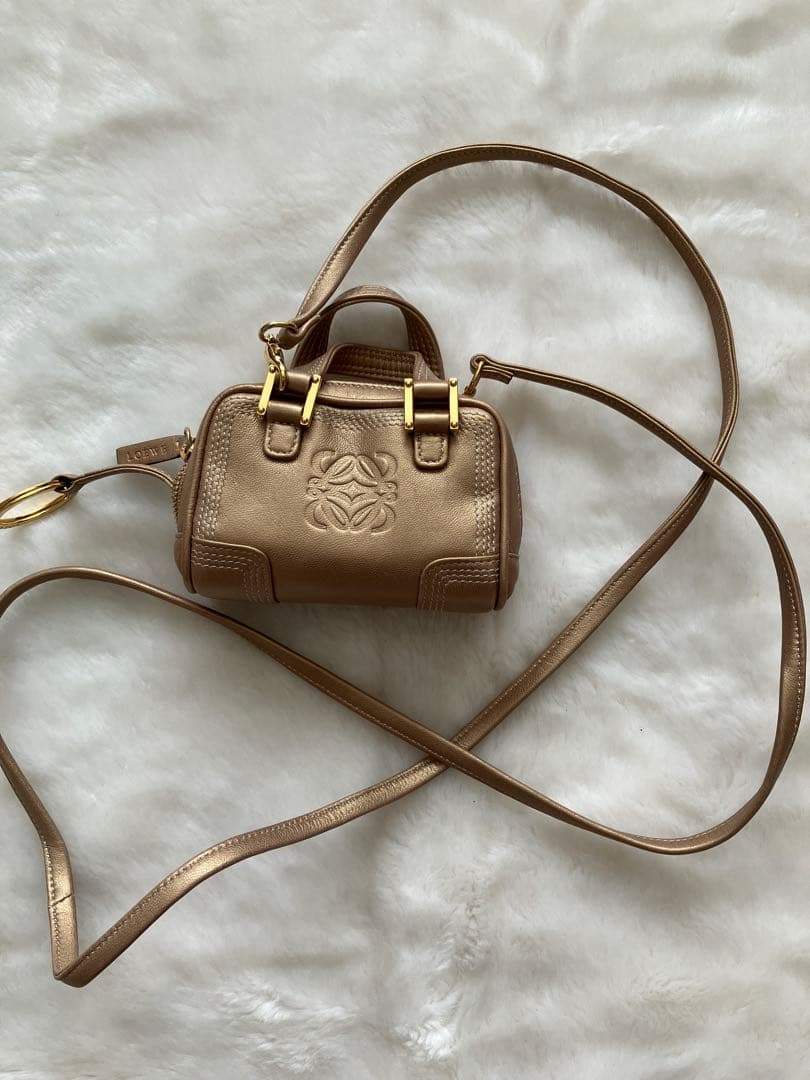 LOEWE　マイクロミニアマソナショルダーポーチ