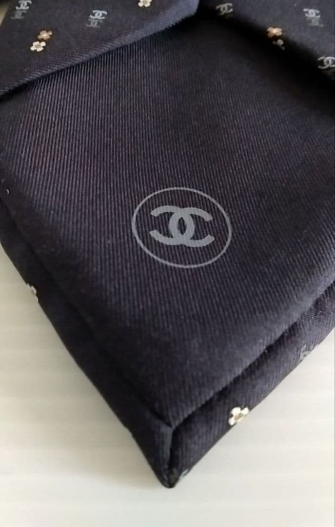 CHANEL ネクタイ未使用品