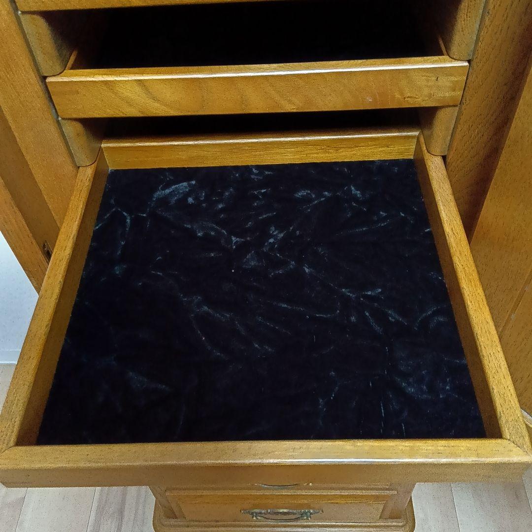 北欧 英国スタイル 彫刻入り キャビネット 収納棚 電話台 花台【送料込み】