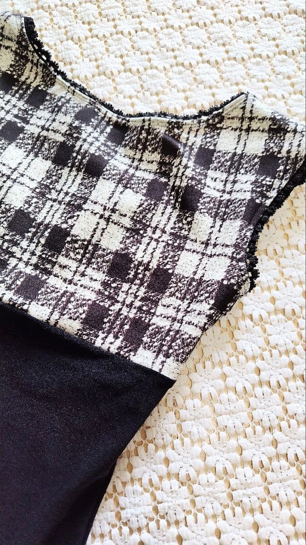 タータンチェックにフリルで大人可愛い英国風白黒バレエレオタードⅬ～ⅬⅬサイズ