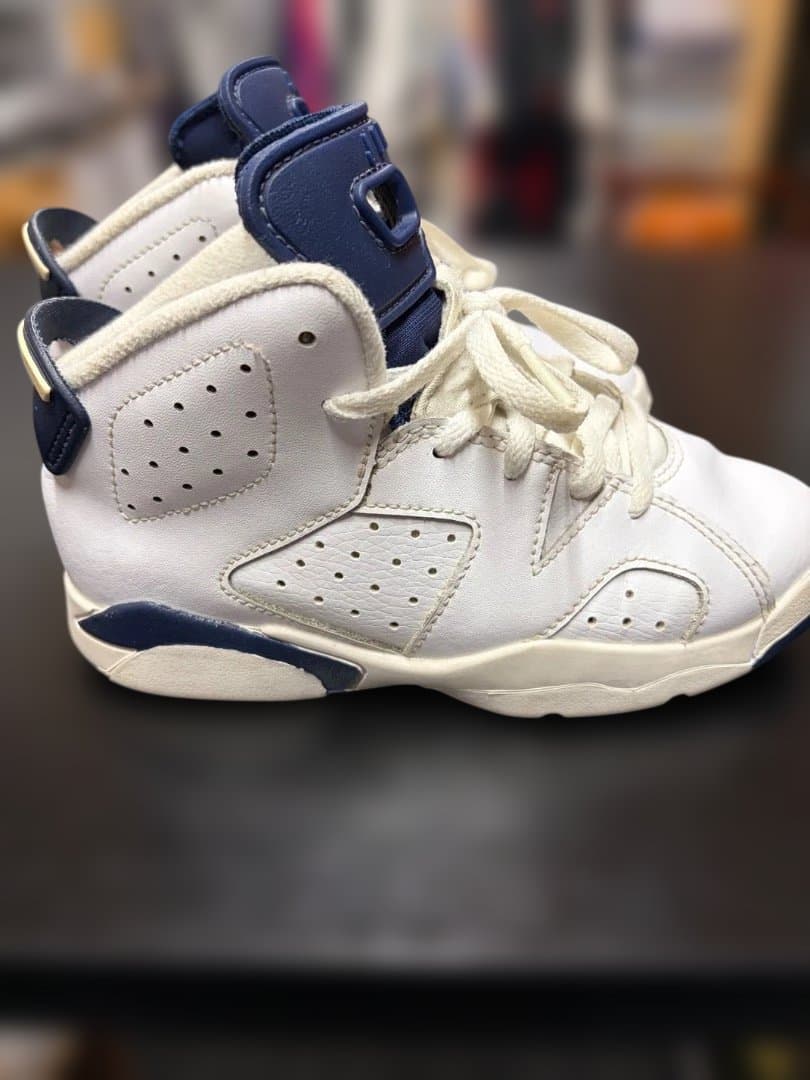 ジョーダン6 ホワイト/ネイビー ハイカットシューズ