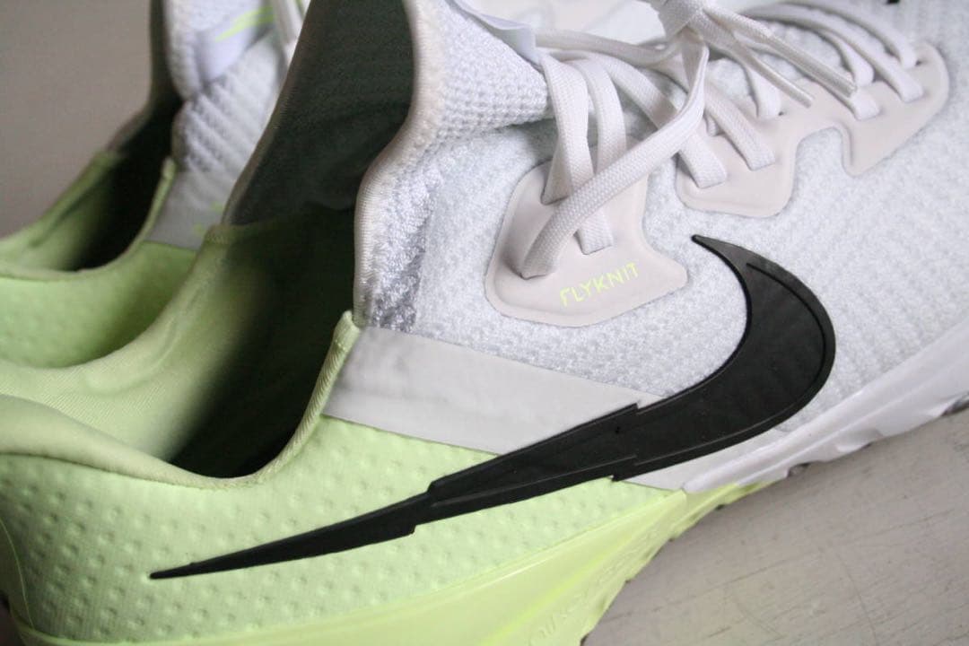 28cm ナイキ エアズーム インフィニティ ツアー ホワイト ボルト