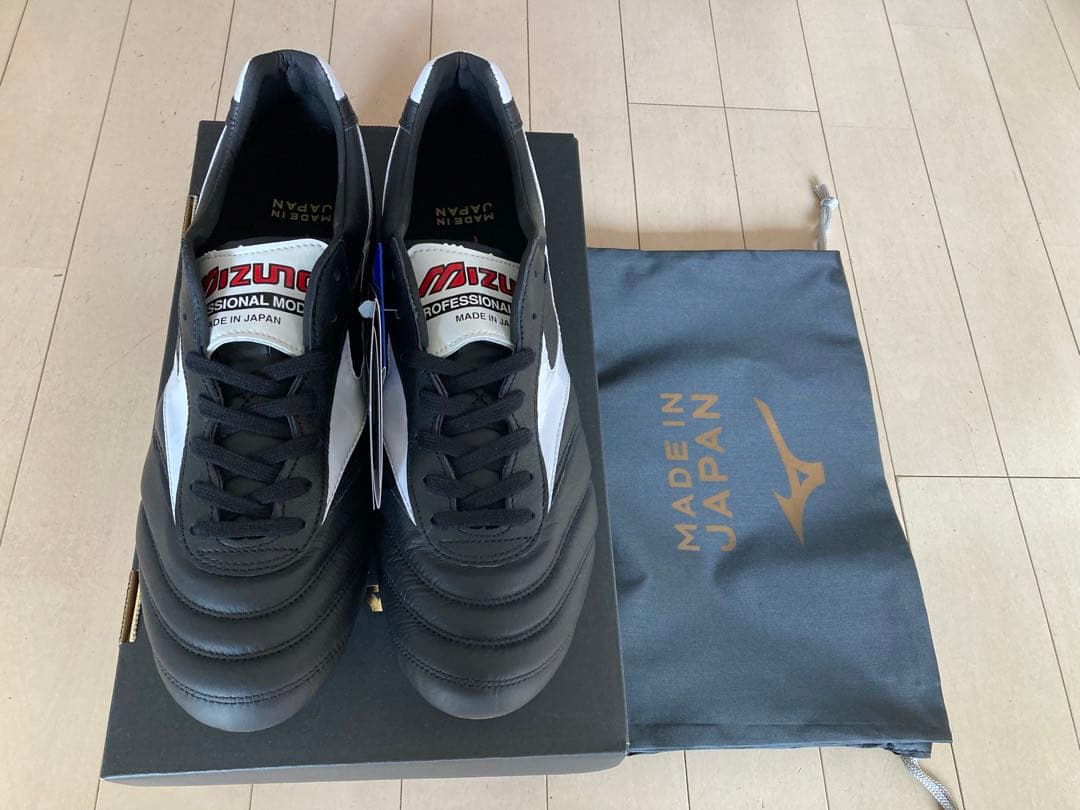 モレリア2ジャパン　黒　27.5㎝　新品。