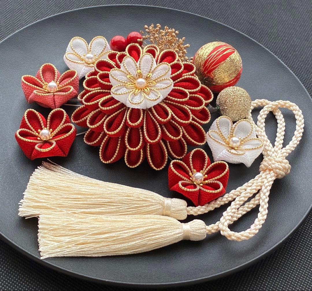 つまみ細工髪飾り 髪飾り 和装髪飾り 成人式 結婚式 卒業式 七五三