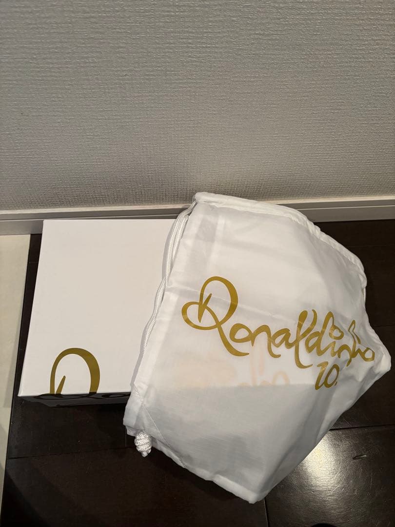 Ronaldinho × Nike Tiempo Legend 27.5cm