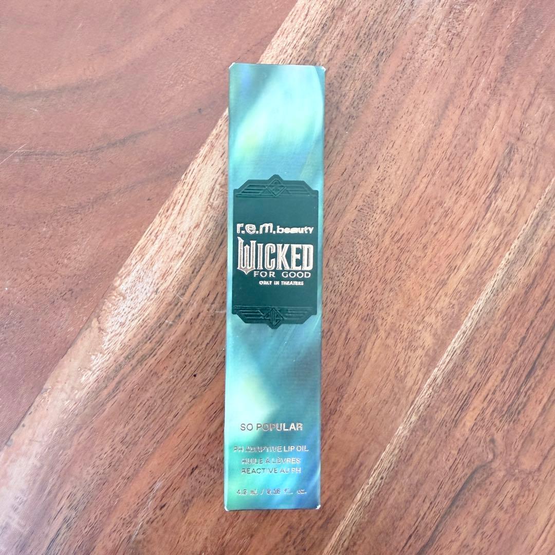 ✨新品✨ r.e.m. beauty Wicked リップ オイル