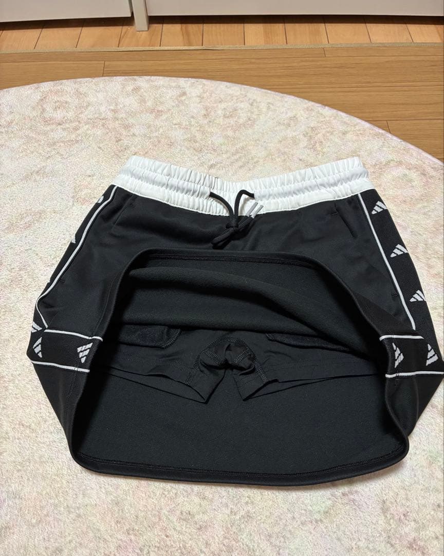 【新品M】大人可愛い アディダスゴルフ 上下set ビッグシルエット 体型カバー