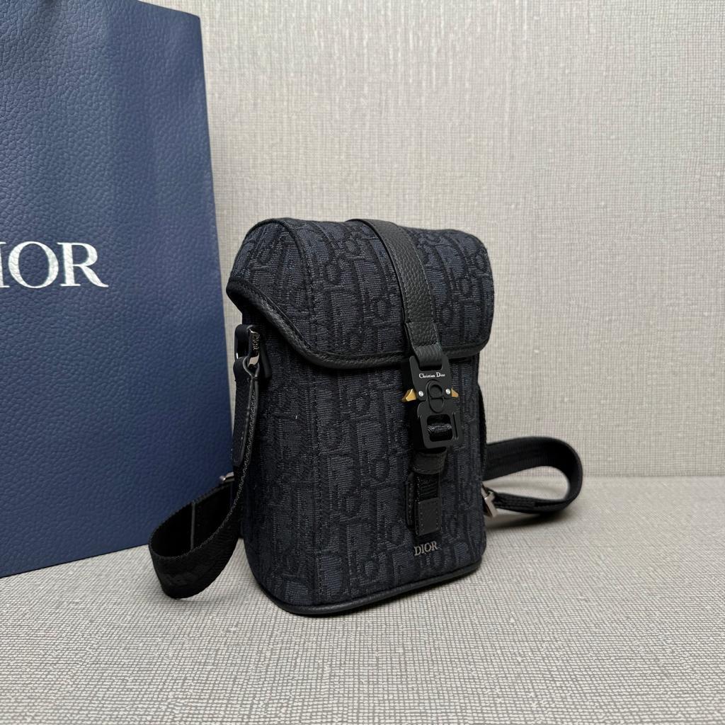 未使用 保管品✨ キャンバス × レザー　肩掛け　スマホショルダーバッグ