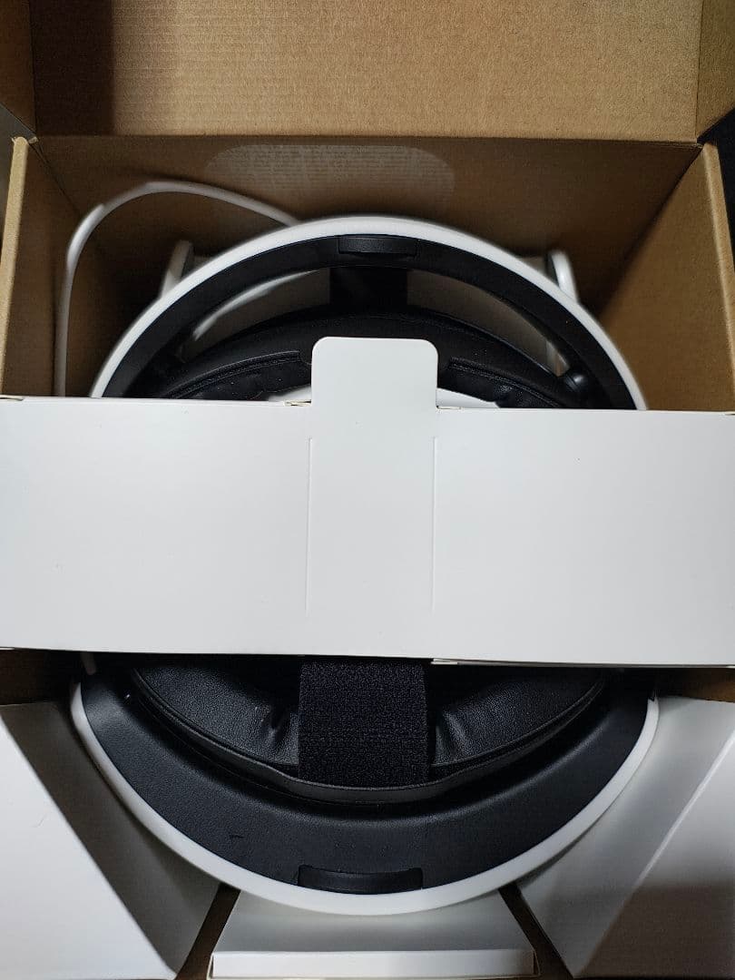 Quest3 128GB バッテリー付きストラップ付属